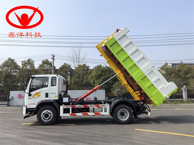 18噸重汽豪曼勾臂垃圾車