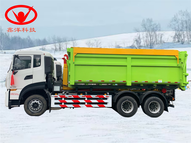 25噸東風(fēng)天龍勾臂垃圾車(chē)