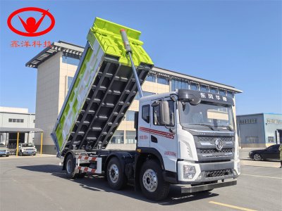 營(yíng)運(yùn)東風(fēng)華神小三軸污泥自卸車